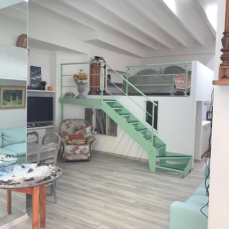 דירות מנטון Joli Studio Au Soleil מראה חיצוני תמונה