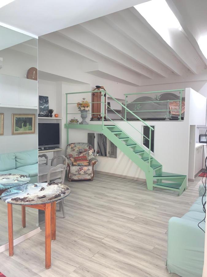 דירות מנטון Joli Studio Au Soleil מראה חיצוני תמונה