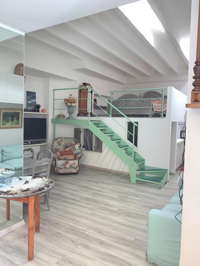 דירות מנטון Joli Studio Au Soleil מראה חיצוני תמונה